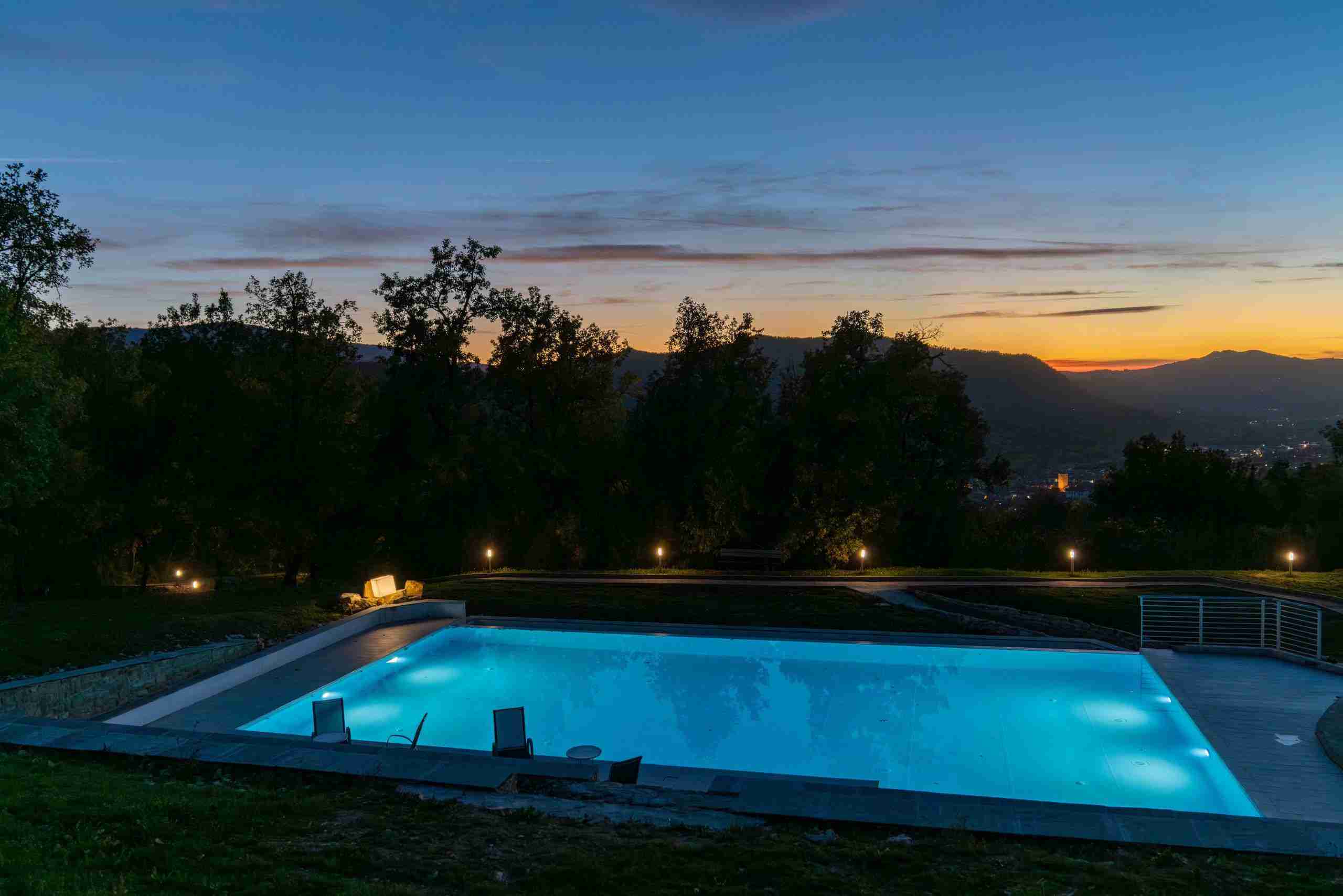 borgo.piscina